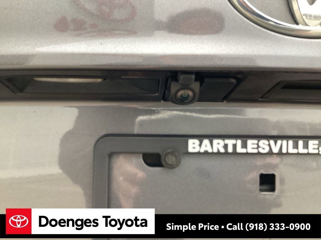 Used 2022 Toyota Highlander XLE image 27