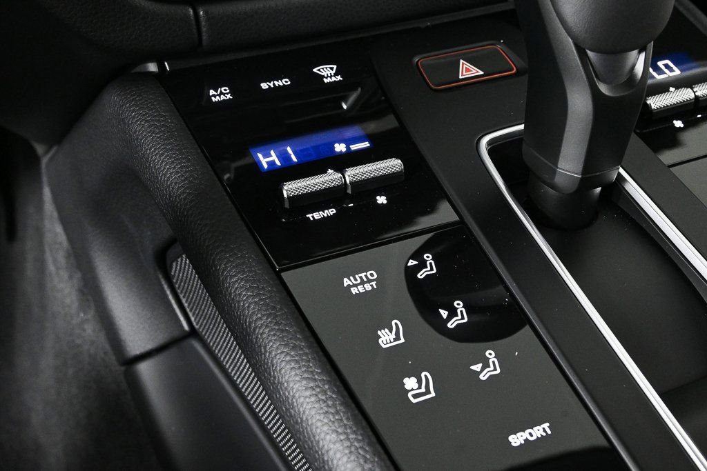 New 2026 Porsche Macan AWD image 21