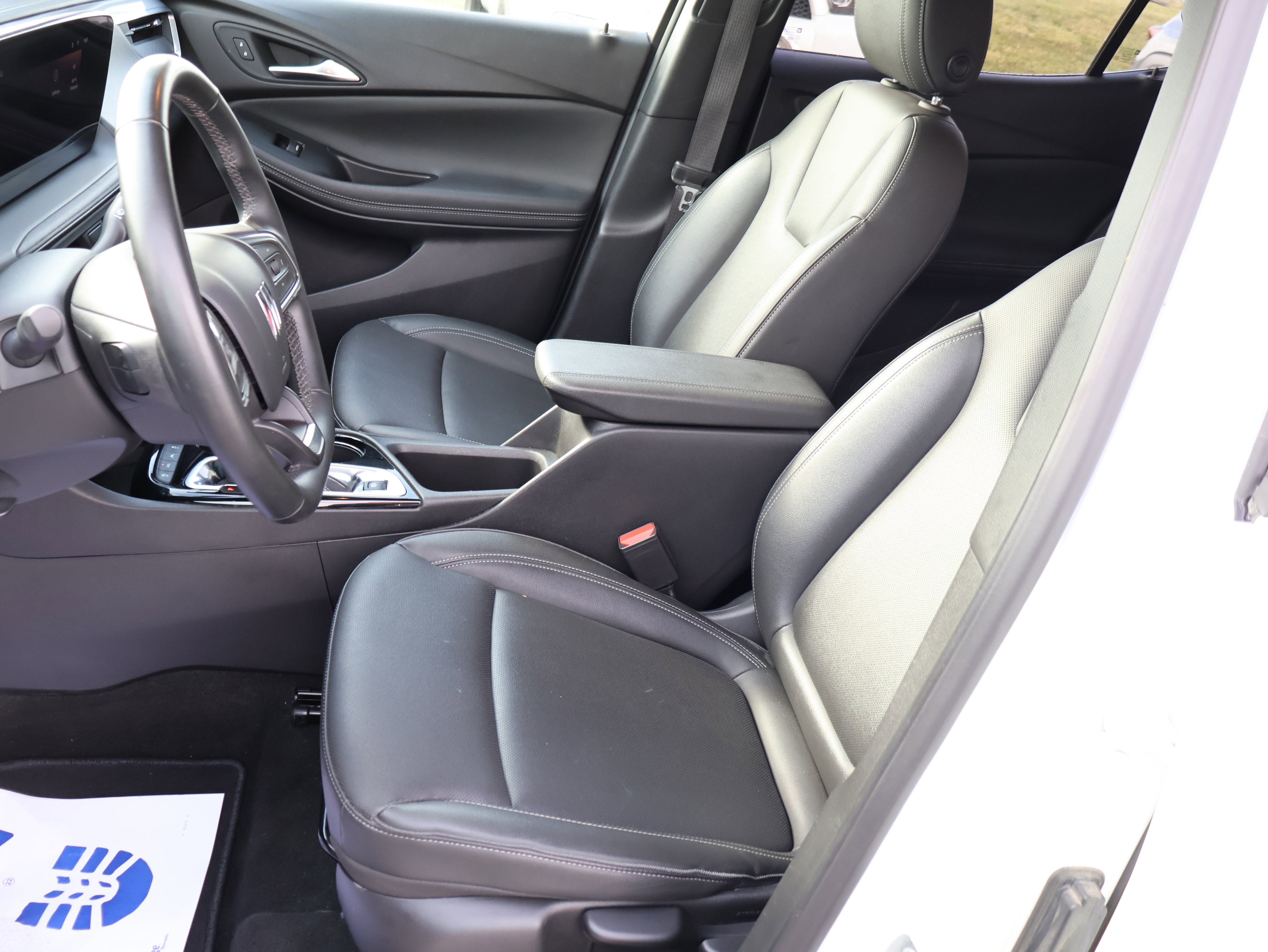 Used 2024 Buick Encore GX Sport Touring image 40