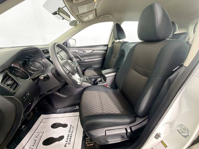 Used 2018 Nissan Rogue S image 19