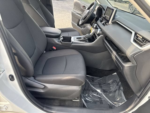 Used 2025 Toyota RAV4 LE FWD image 10