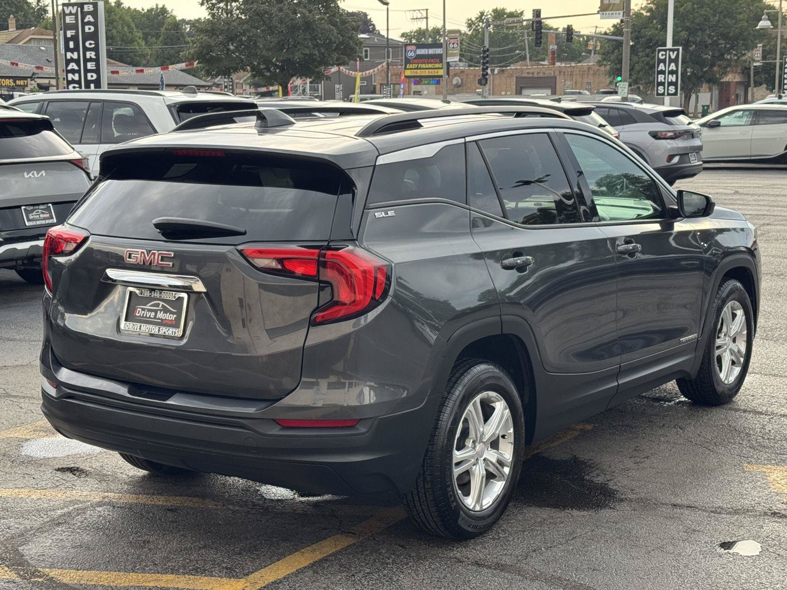 Used 2019 GMC Terrain SLE w/ Driver Convenience Package FWD image 11