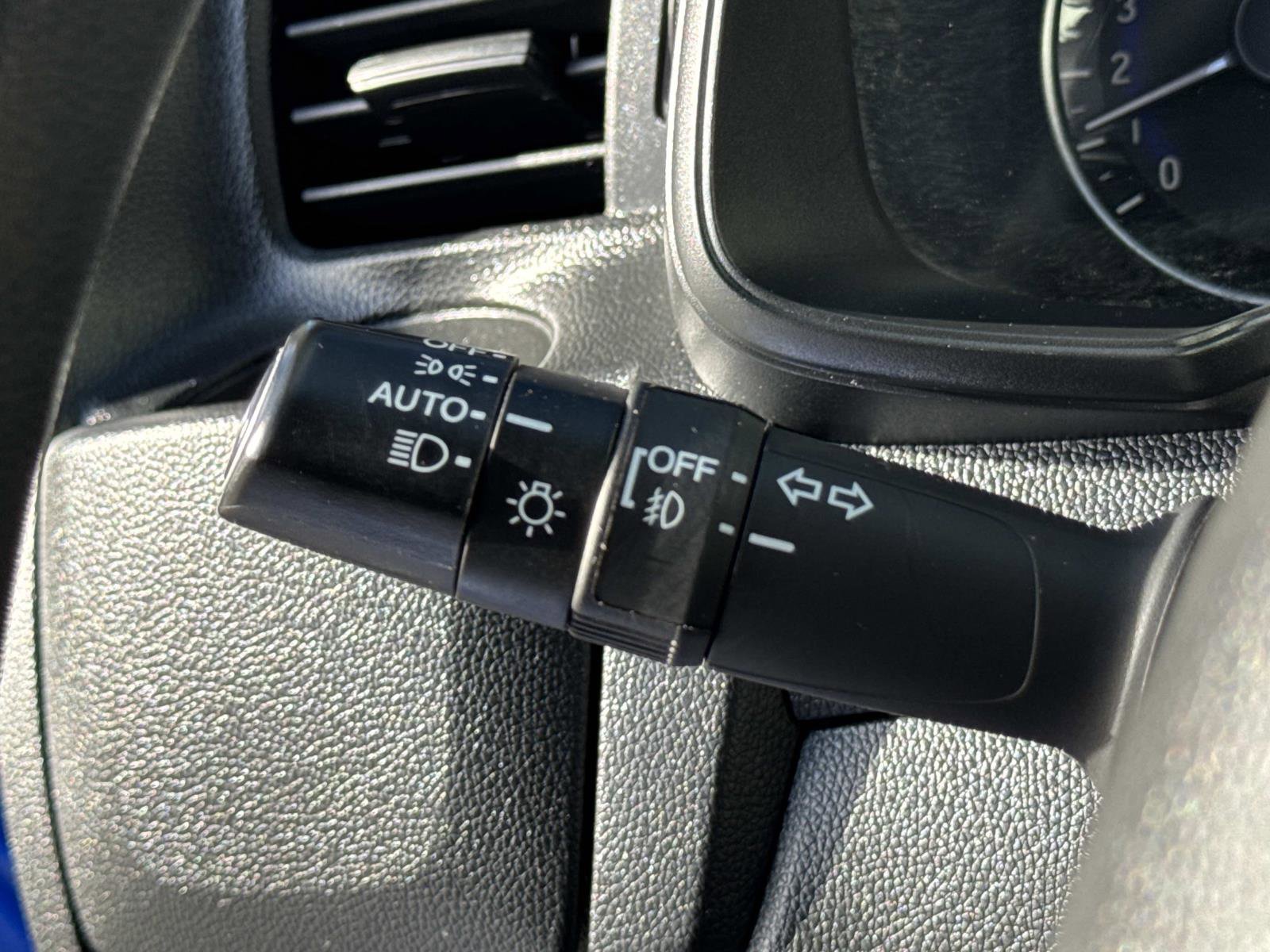 Used 2017 Honda Fit EX image 9