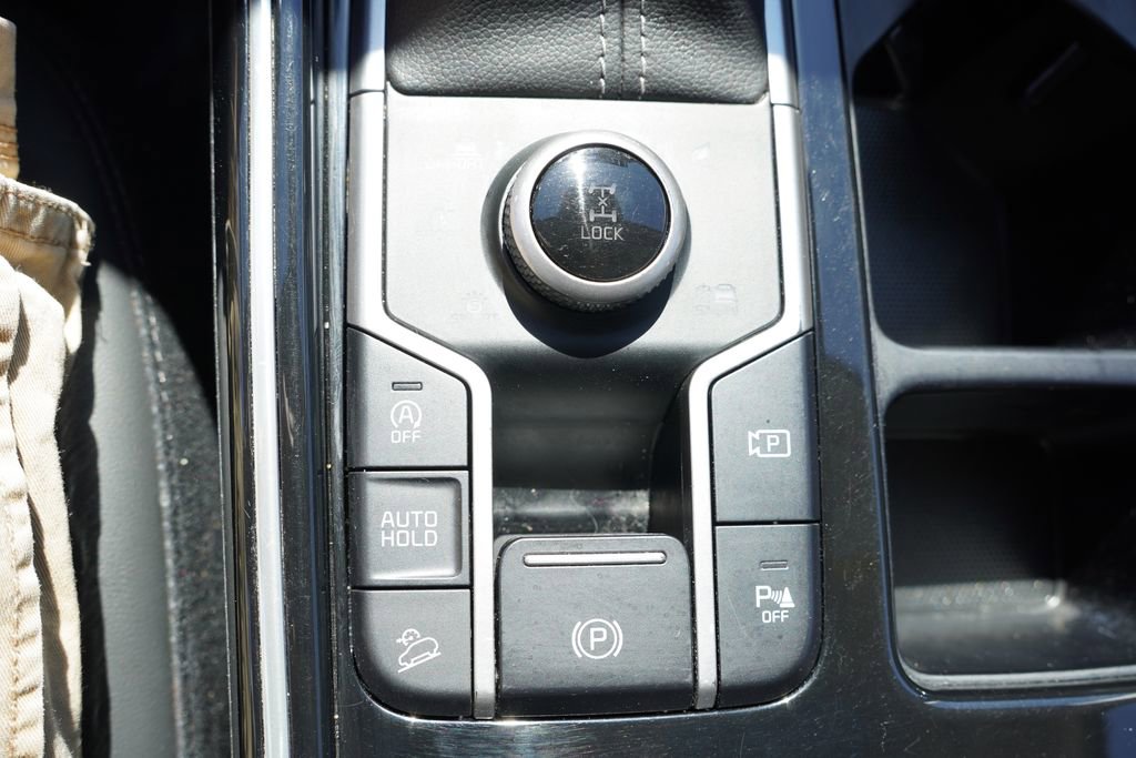 Certified 2023 Kia Sorento SX AWD/4WD image 31