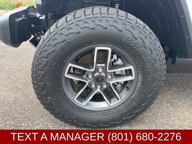 New 2026 Jeep Gladiator Mojave w/ Safety Group AWD/4WD image 9