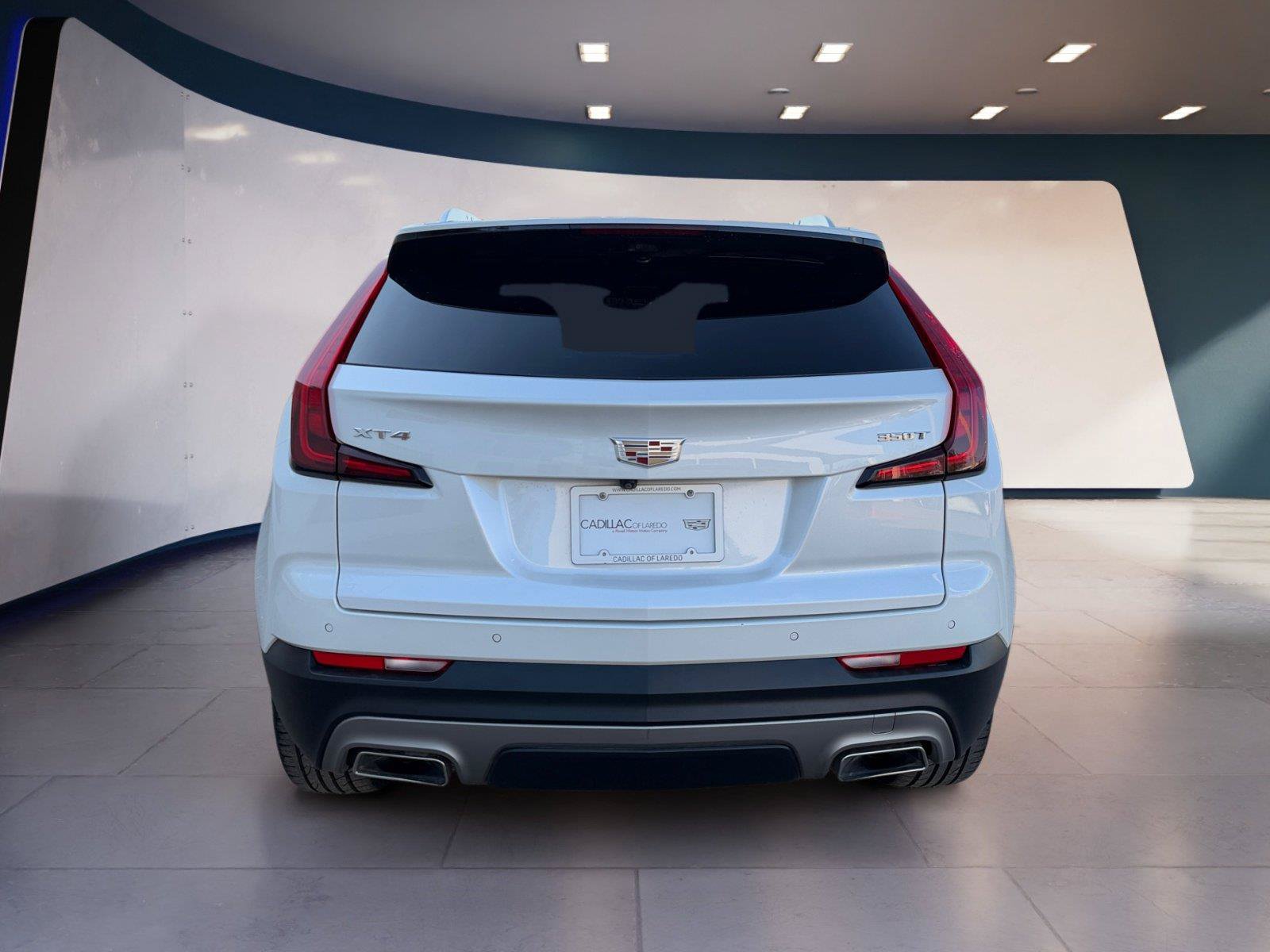 Certified 2023 Cadillac XT4 Premium Luxury w/ Technology Package FWD image 4