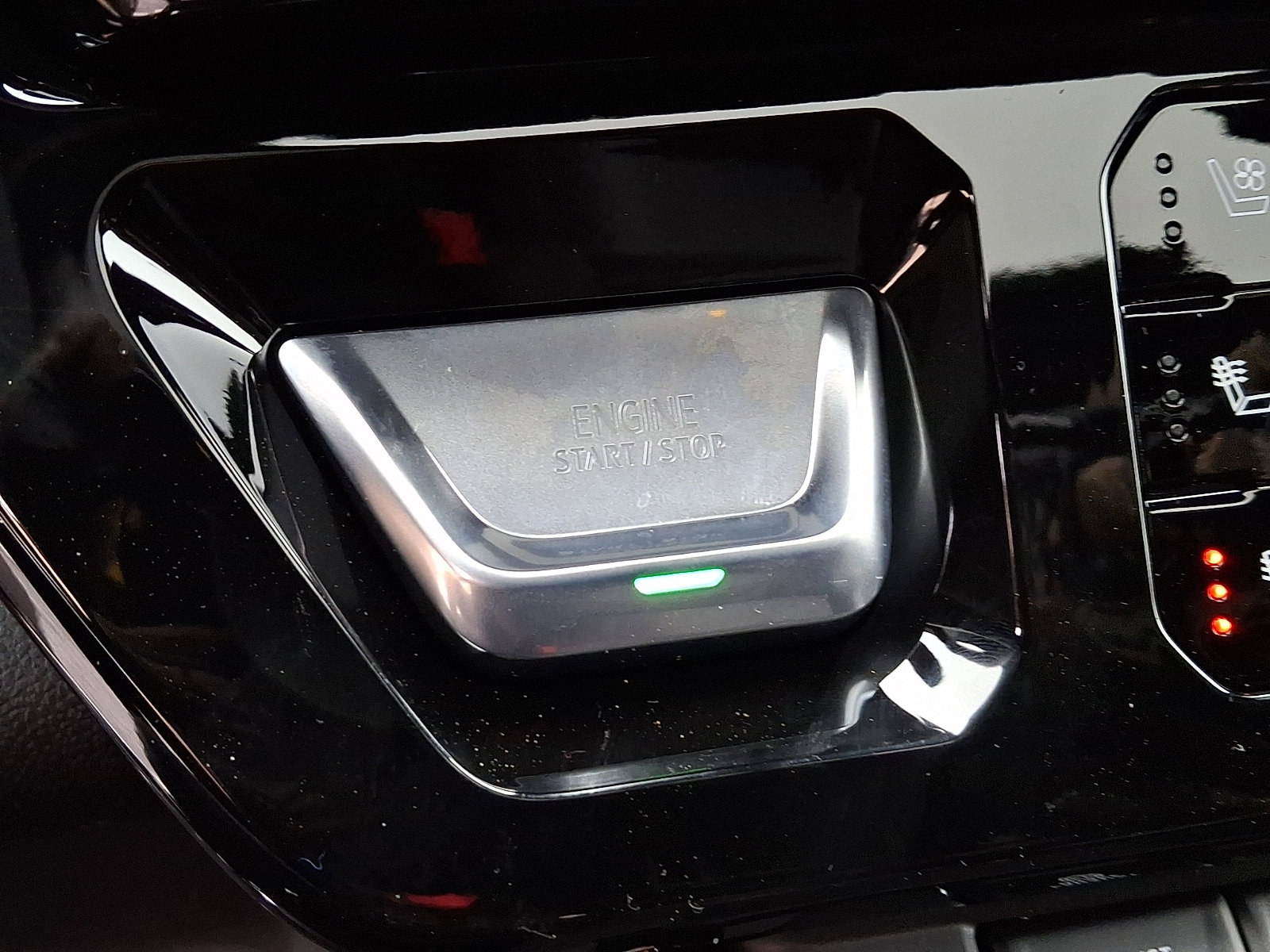 New 2026 GMC Sierra 2500 AT4 w/ AT4 Premium Plus Package image 21