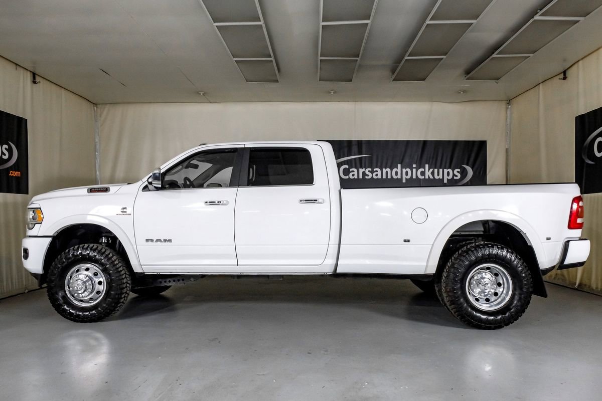 Used 2022 RAM 3500 Laramie w/ Chrome Appearance Group image 11