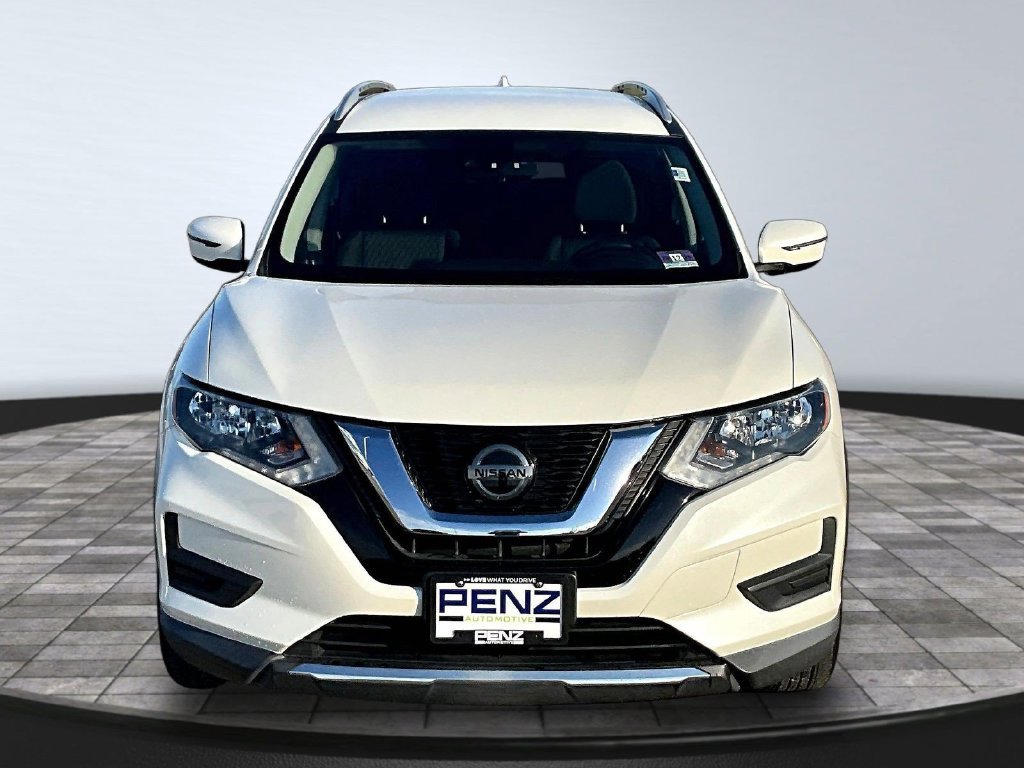 Used 2020 Nissan Rogue SV AWD/4WD image 2
