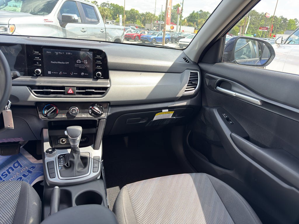 New 2026 Kia Seltos LX FWD image 19