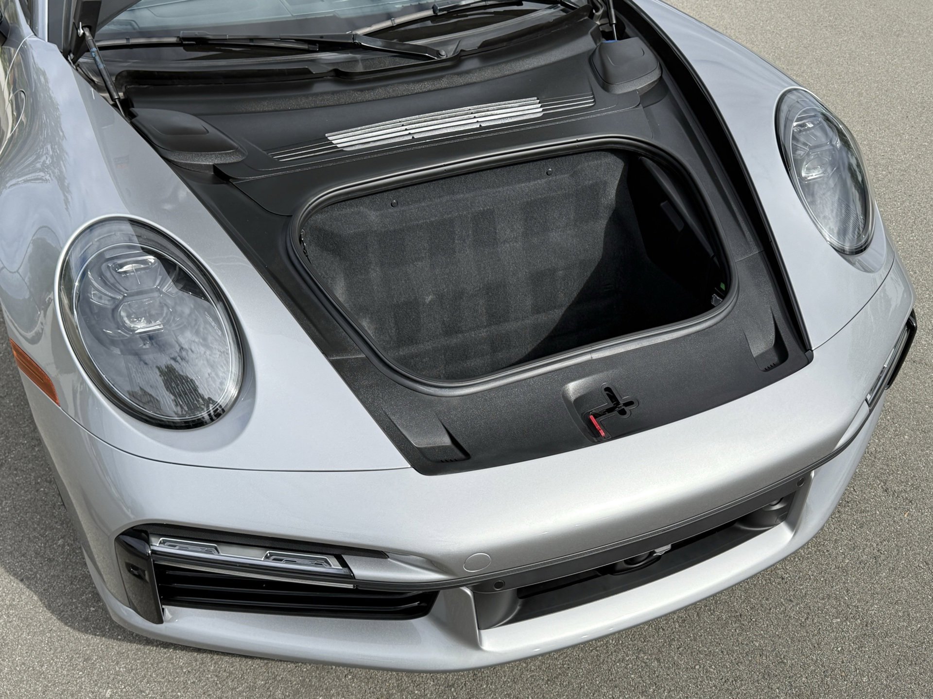 Certified 2022 Porsche 911 Turbo S image 32