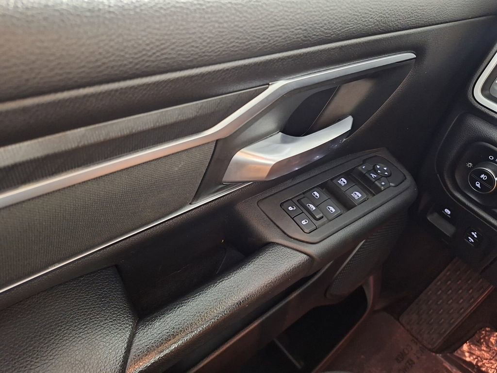 Used 2025 RAM 1500 Big Horn AWD/4WD image 18
