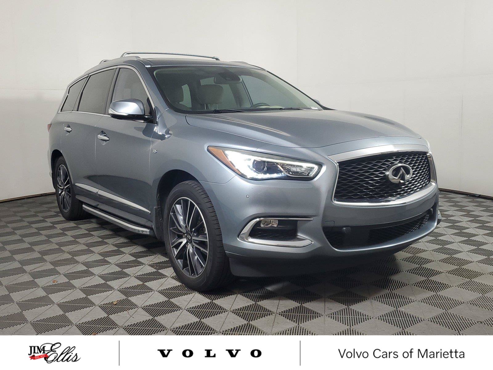 Used 2018 INFINITI QX60 FWD w/ Deluxe Technology Package image 1