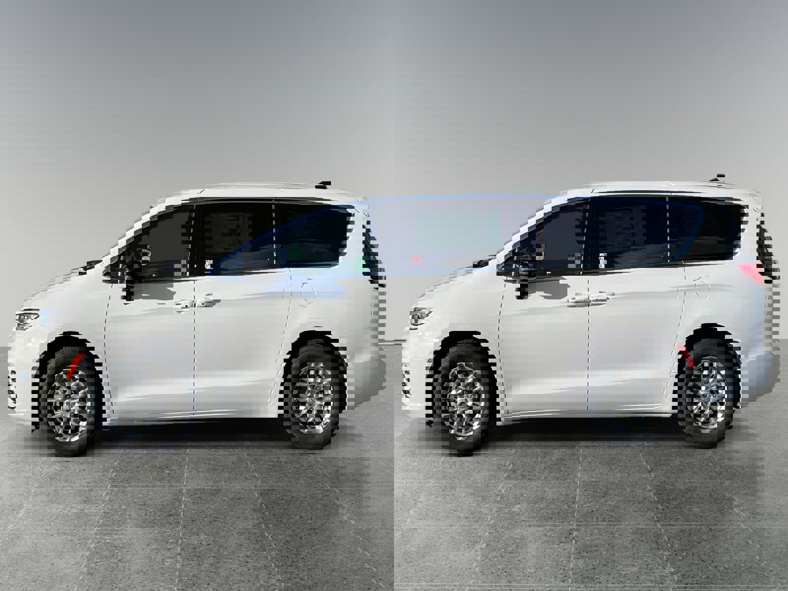 New 2026 Chrysler Pacifica Select image 2