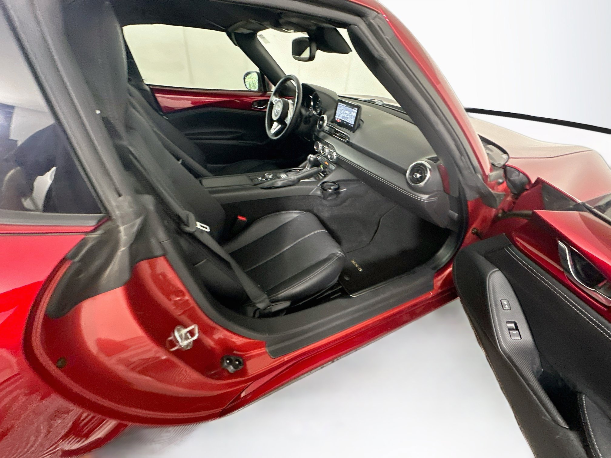 Used 2022 MAZDA MX-5 Miata RF Grand Touring RWD image 27