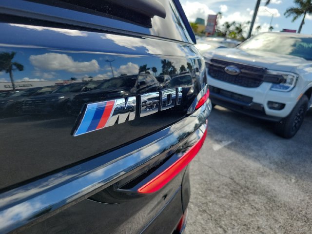 Used 2024 BMW X7 M60i w/ Executive Package AWD/4WD image 5