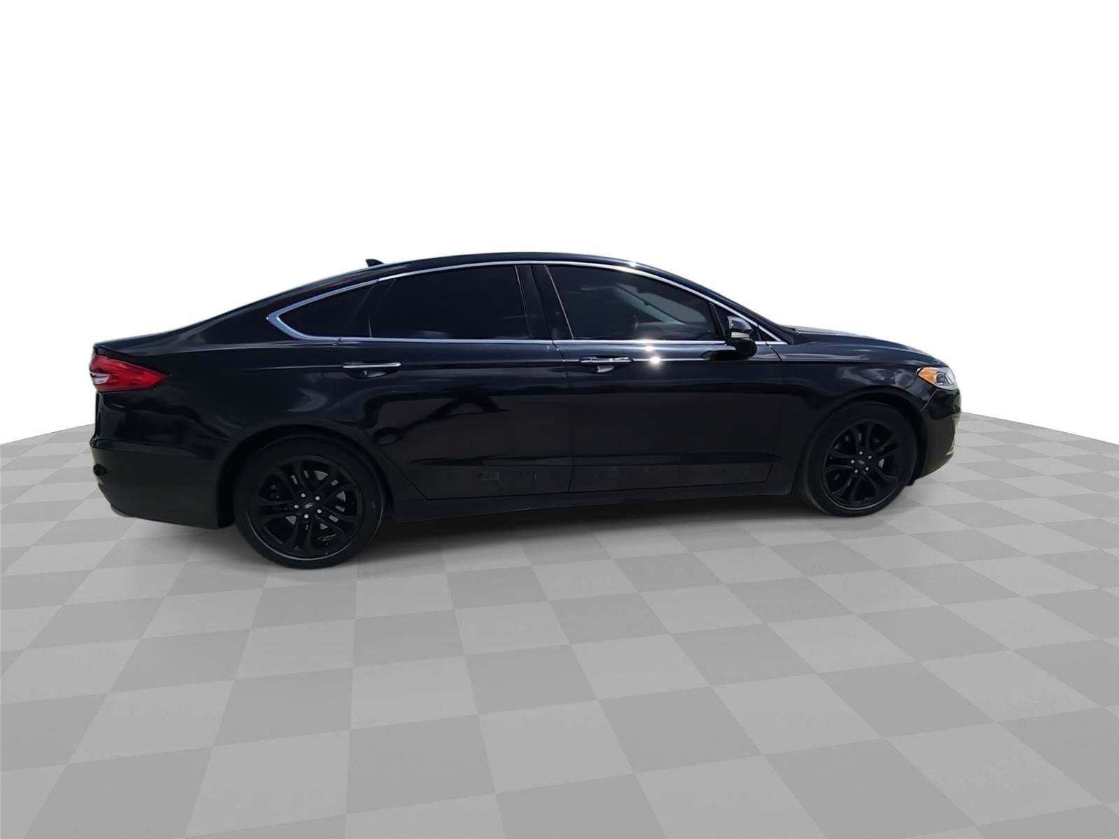 Used 2019 Ford Fusion SEL FWD image 9
