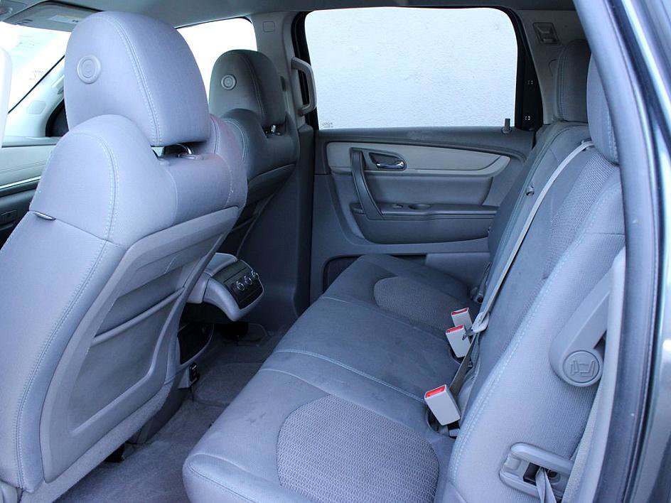 Used 2014 Chevrolet Traverse LS image 15