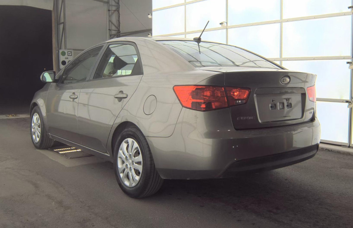 Used 2012 Kia Forte EX image 6