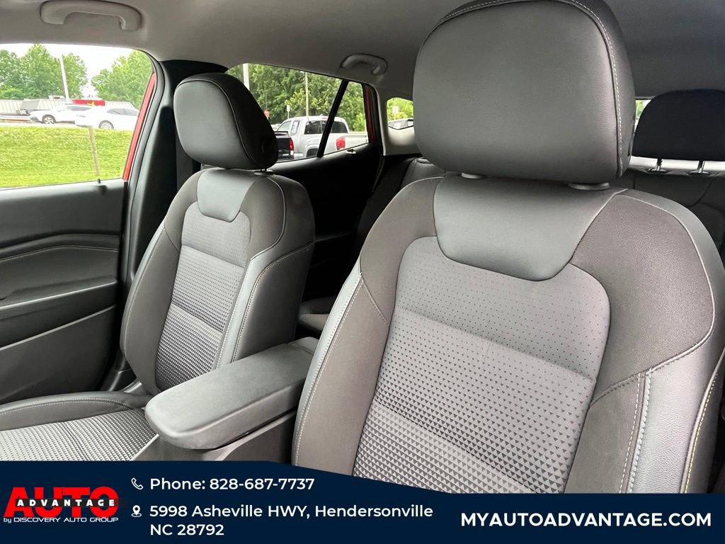 Used 2024 Chevrolet Trax LT w/ Driver Confidence Package FWD image 8