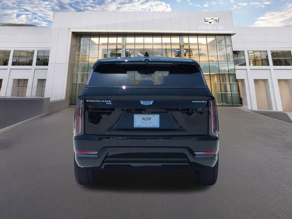 New 2026 Cadillac Escalade IQ Sport 1 w/ LPO, Floor Liner Package AWD/4WD image 4