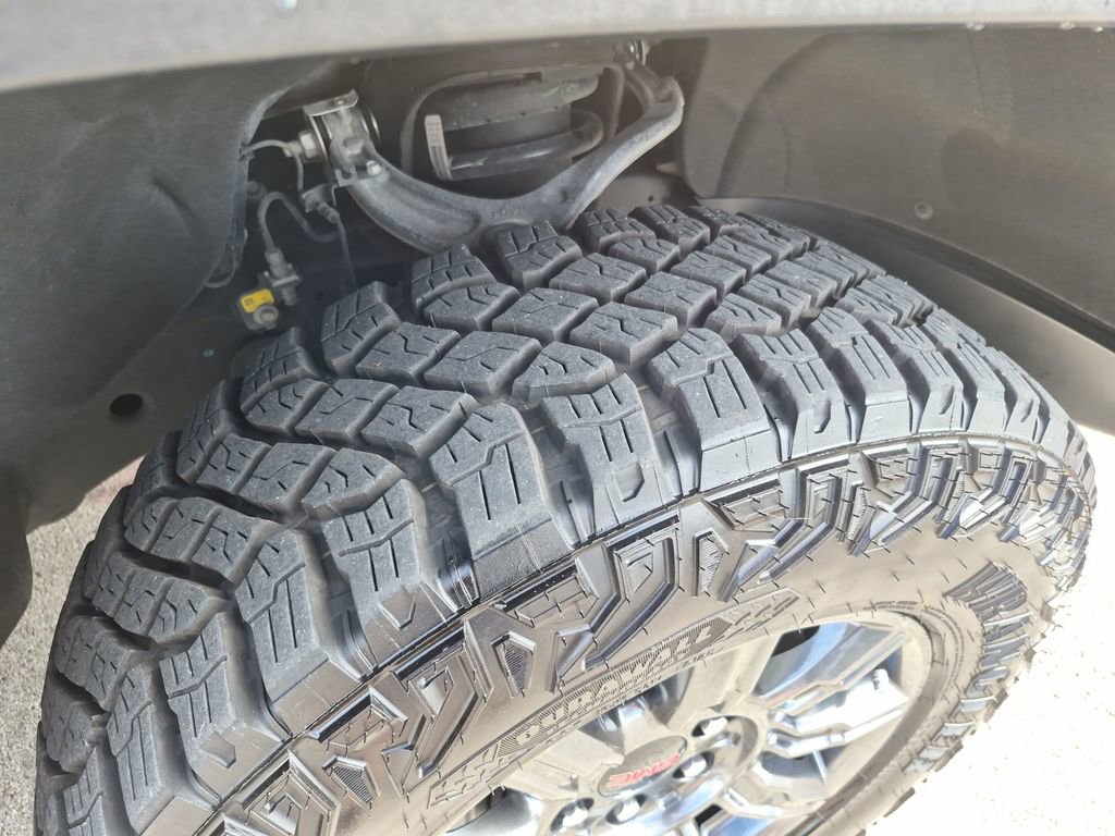 Used 2025 GMC Sierra 1500 AT4X AWD/4WD image 16