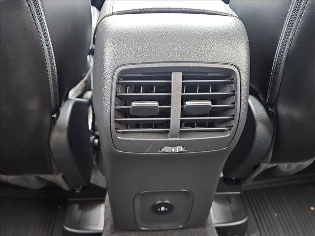 Used 2024 Ford Escape Platinum AWD/4WD image 17