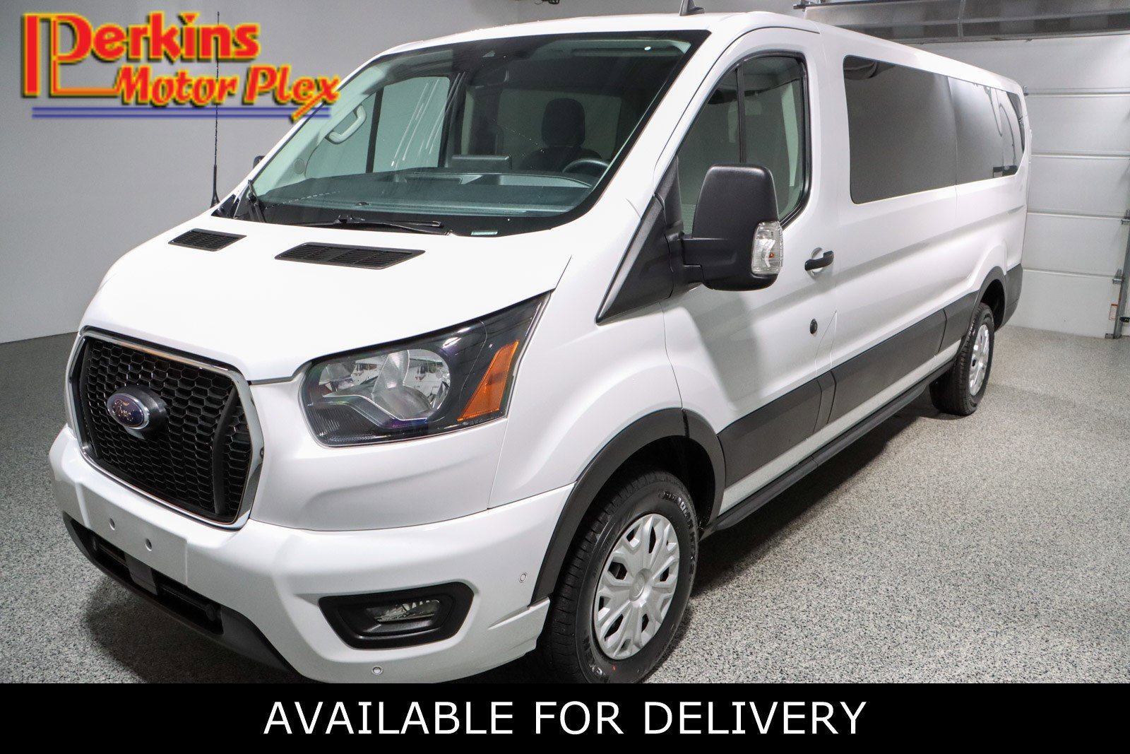Used 2023 Ford Transit 350 XLT video 1