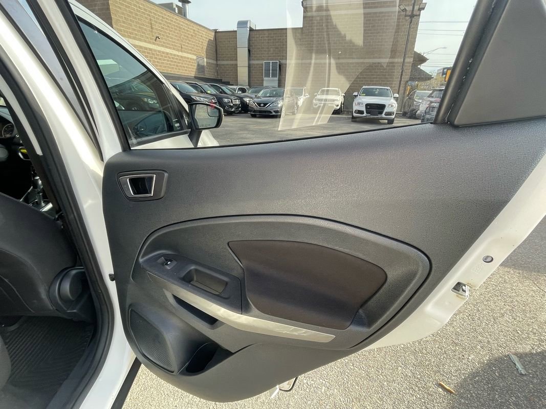 Used 2018 Ford EcoSport SE image 21