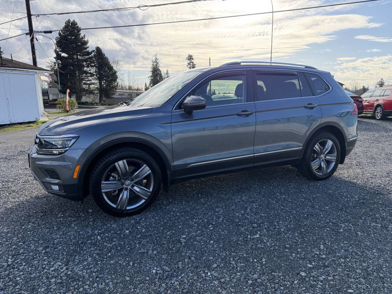 Used 2019 Volkswagen Tiguan SEL Premium w/ 3rd Row Seat Package image 6