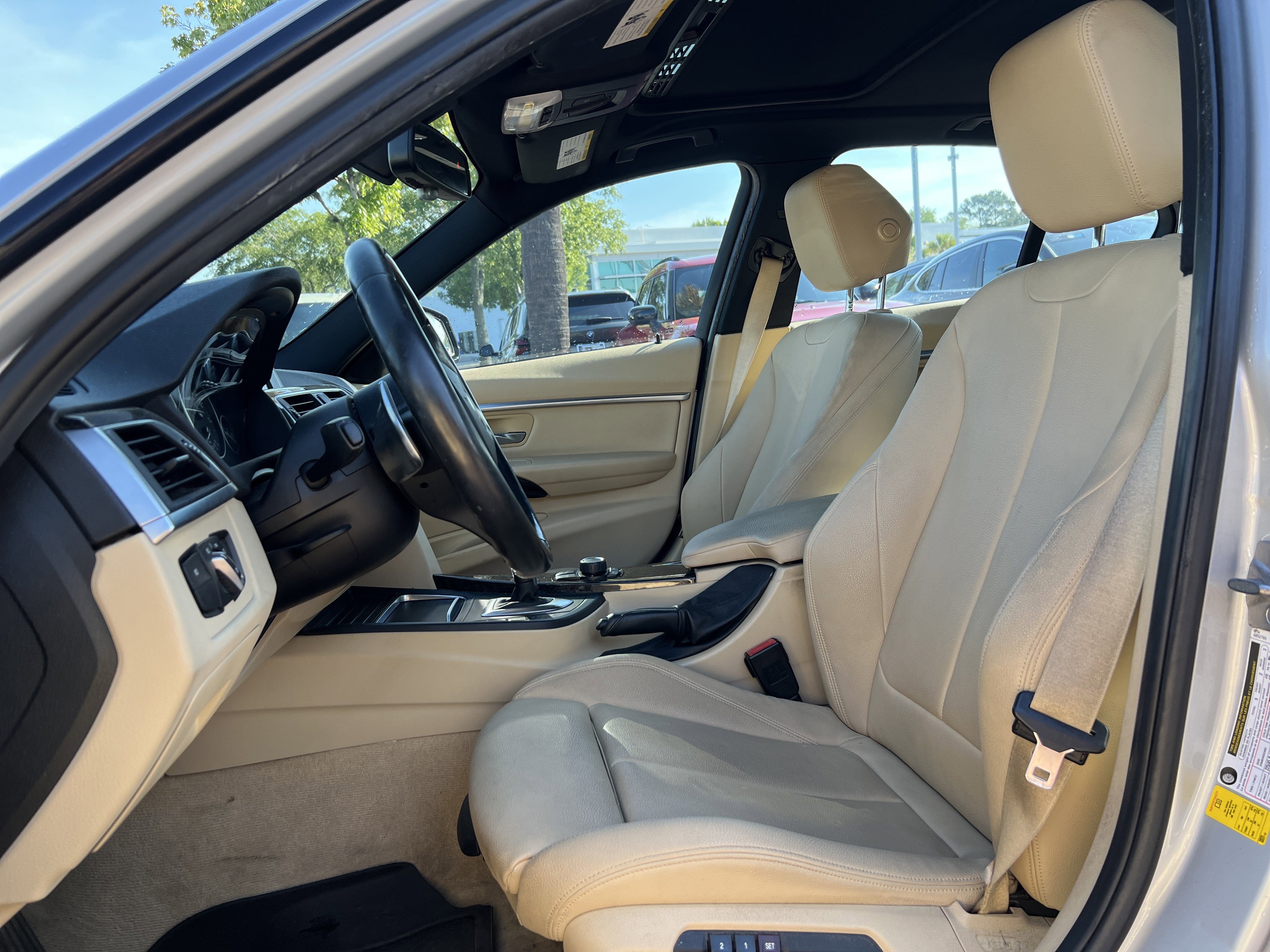 Used 2016 BMW 328i Sedan RWD image 16