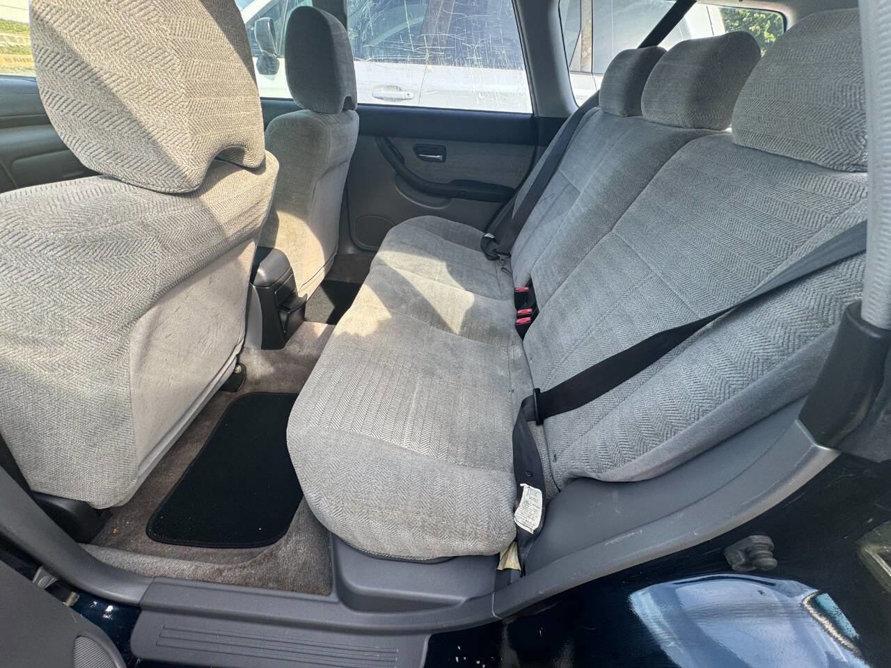 Used 2001 Subaru Legacy L image 18