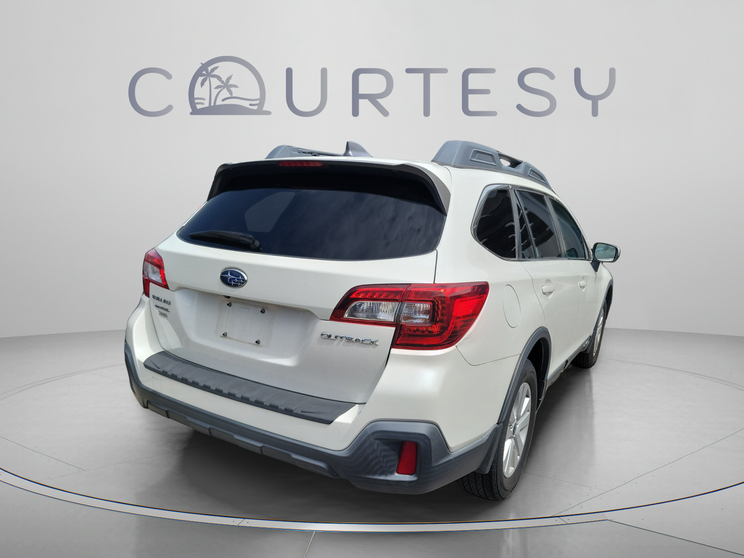 Used 2019 Subaru Outback 2.5i Premium w/ Protection Package #1 AWD/4WD image 3