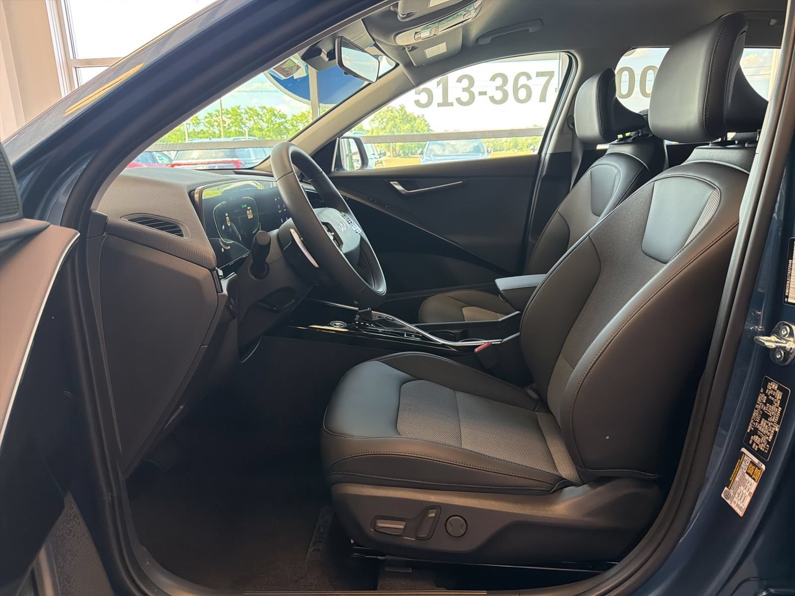 New 2026 Kia Niro EX FWD image 14