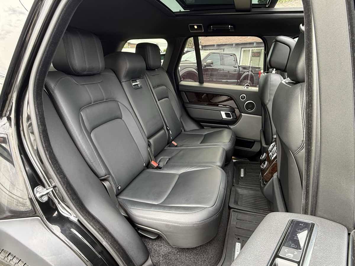 Used 2020 Land Rover Range Rover image 15