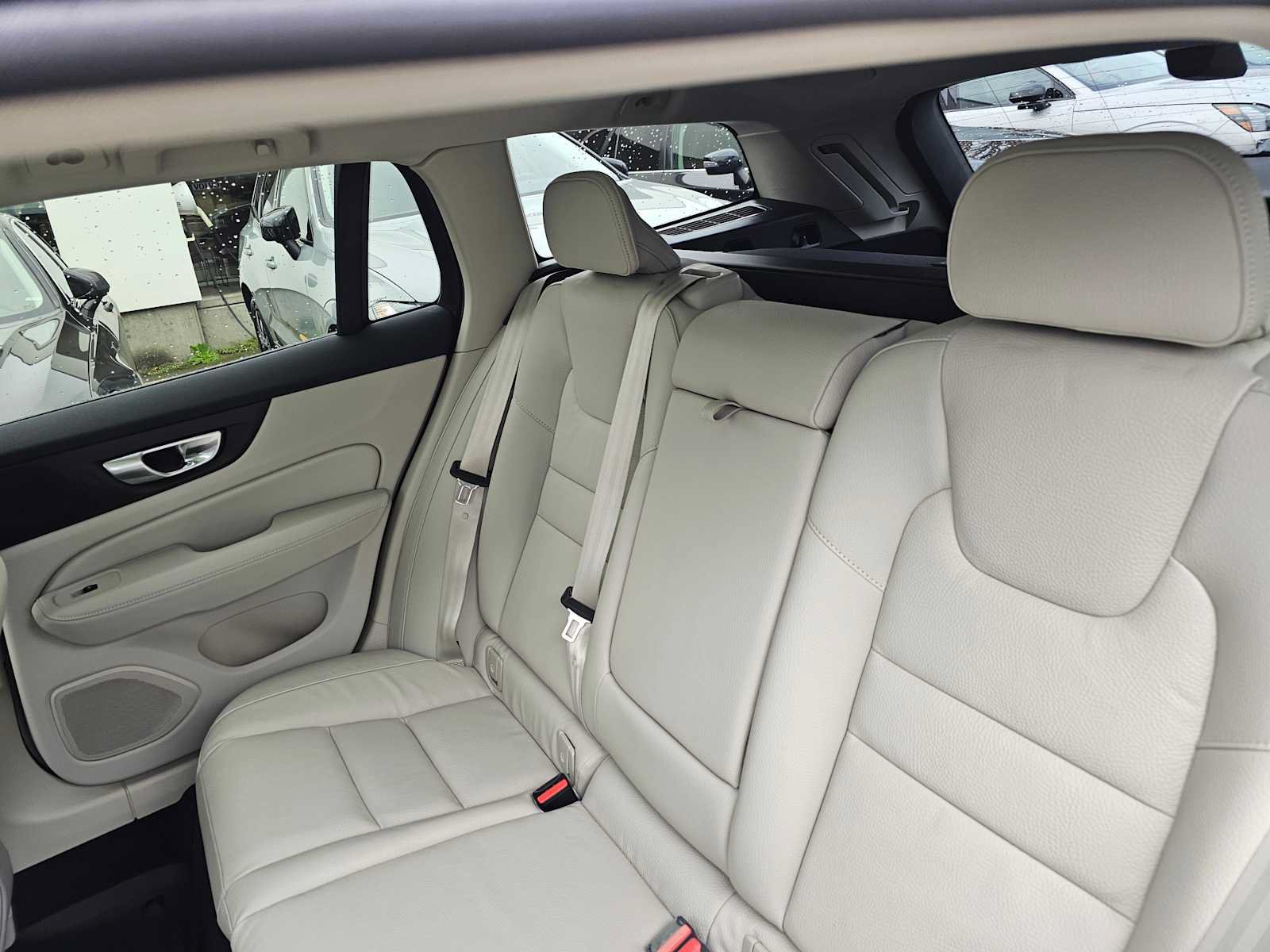 New 2026 Volvo V60 B5 Cross Country Plus w/ Protection Package Premier AWD/4WD image 20
