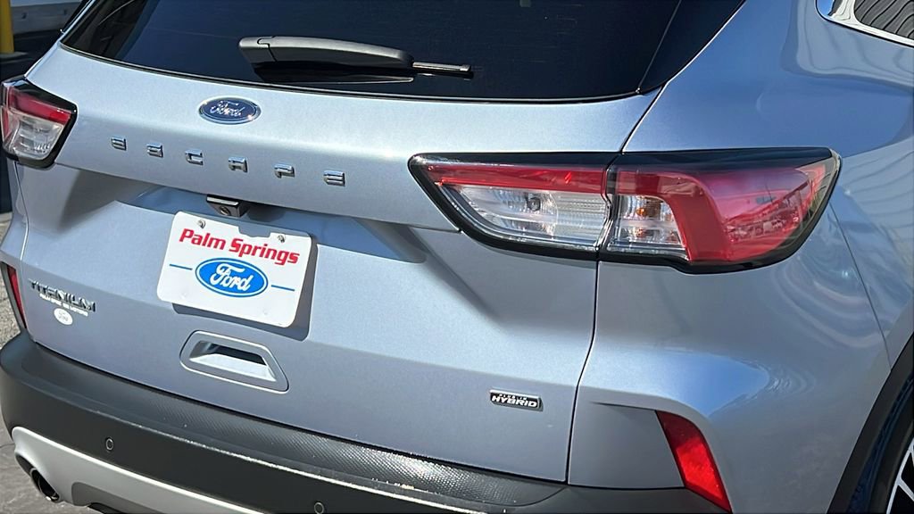 Certified 2022 Ford Escape Titanium w/ Titanium Premium Package image 8