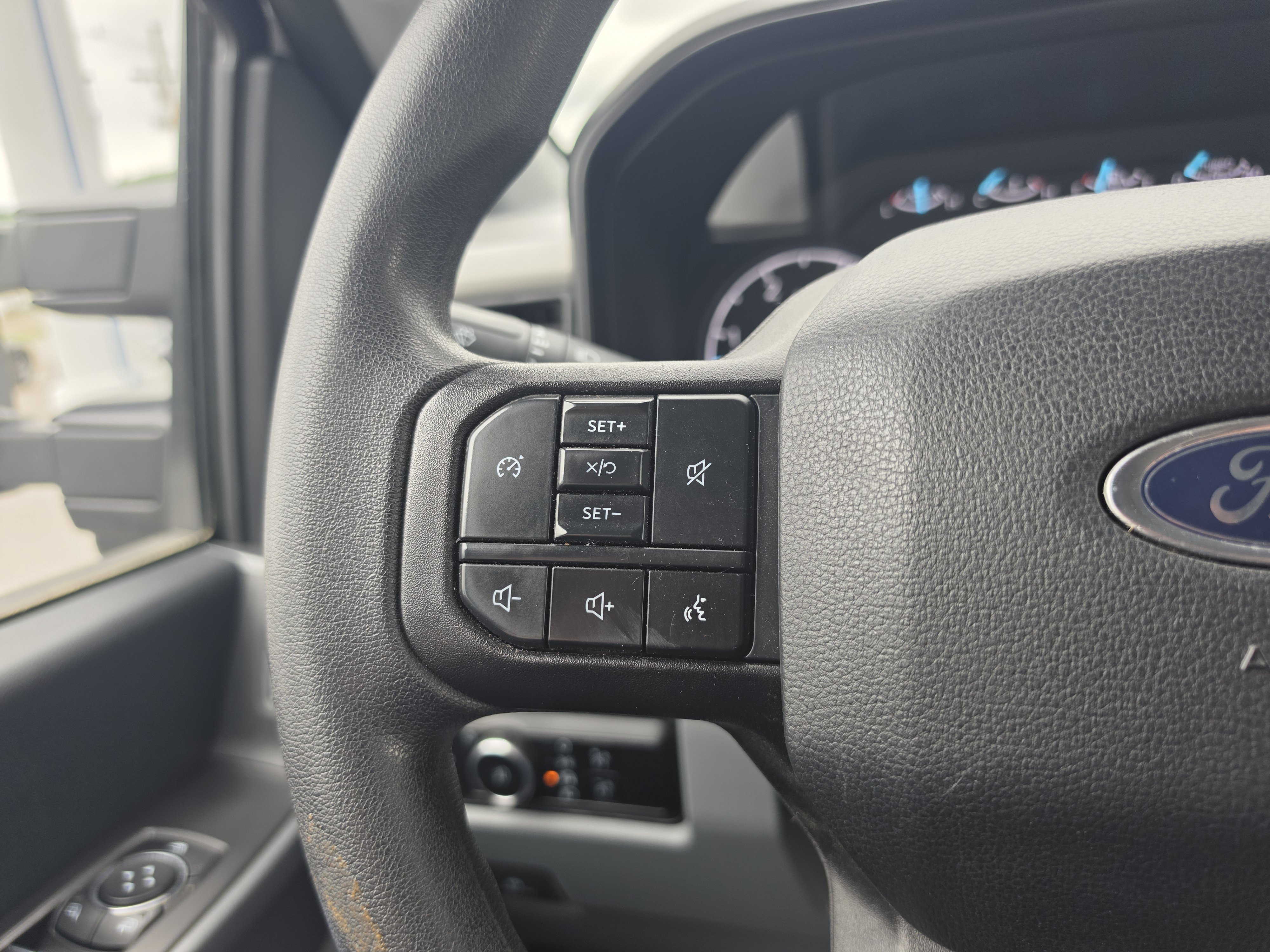 Used 2024 Ford F450 XLT w/ 360-Degree Camera Package AWD/4WD image 21