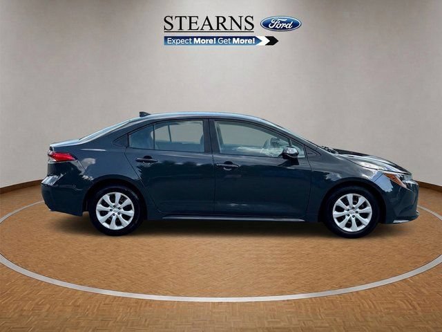 Used 2024 Toyota Corolla LE FWD image 4