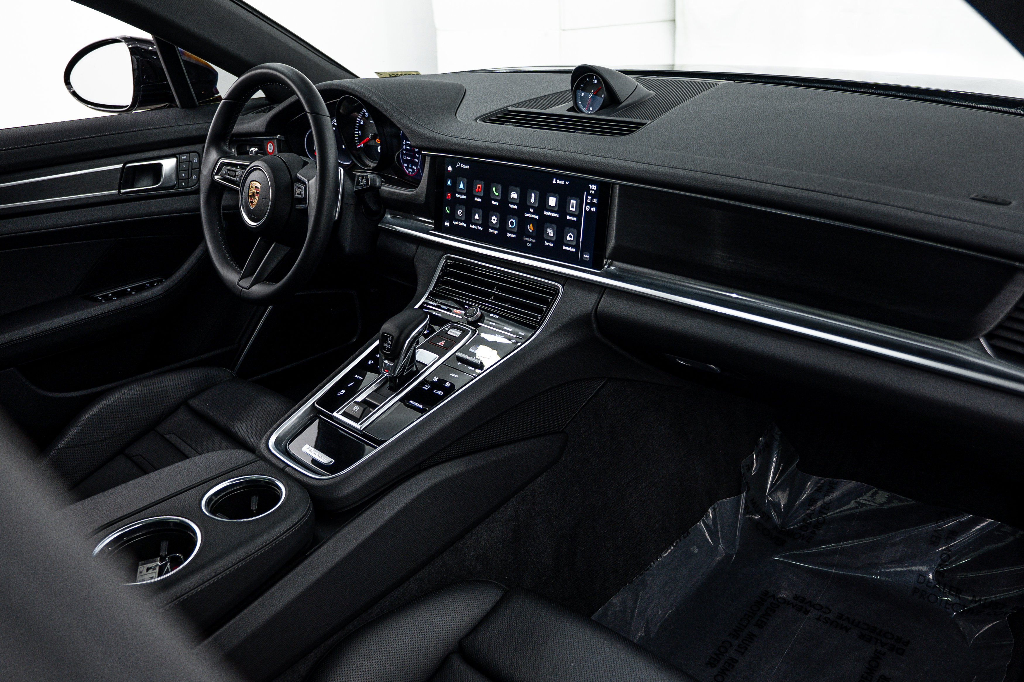 Certified 2023 Porsche Panamera 4 Platinum Edition AWD/4WD image 17