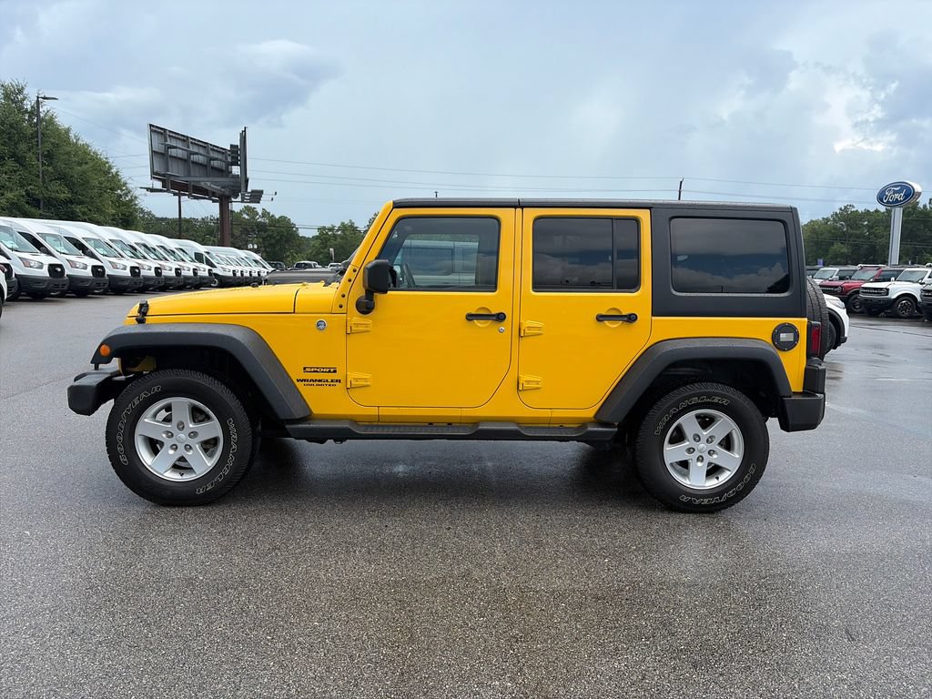 Used 2015 Jeep Wrangler Unlimited Sport w/ Quick Order Package 24S AWD/4WD image 4