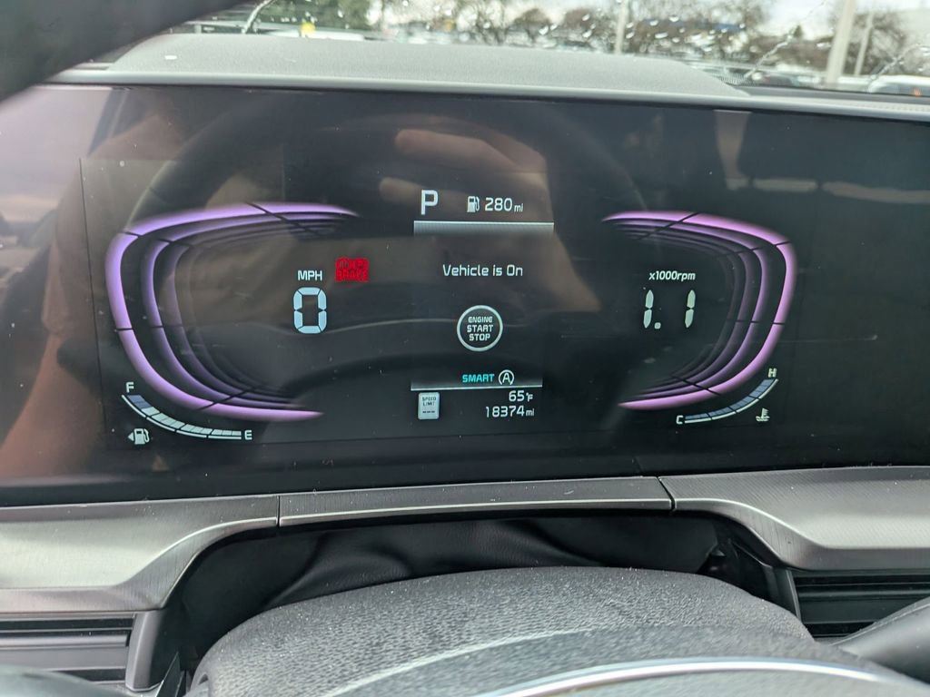 Used 2025 Kia Telluride S image 16