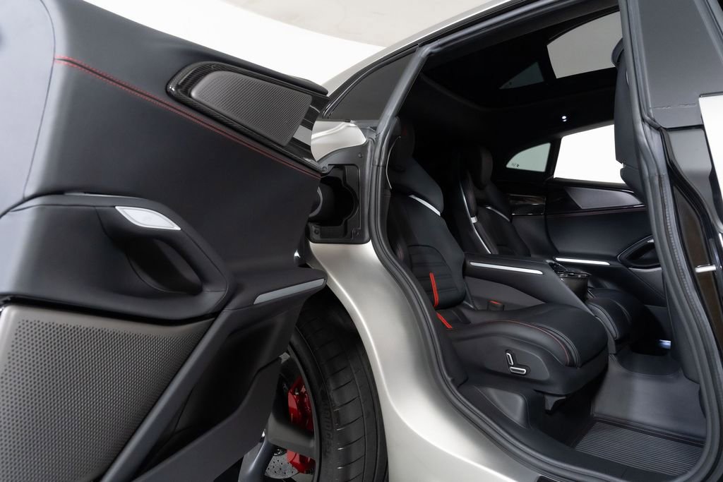 Used 2024 Ferrari Purosangue image 35