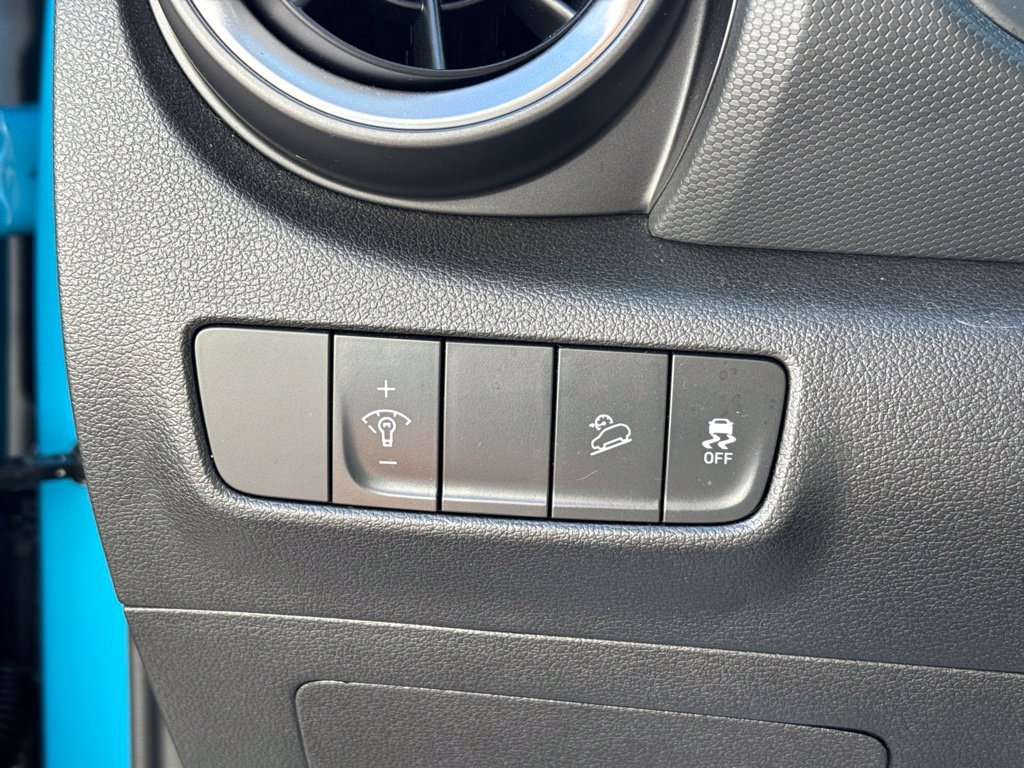 Used 2023 Hyundai Kona SEL w/ Convenience Package AWD/4WD image 18