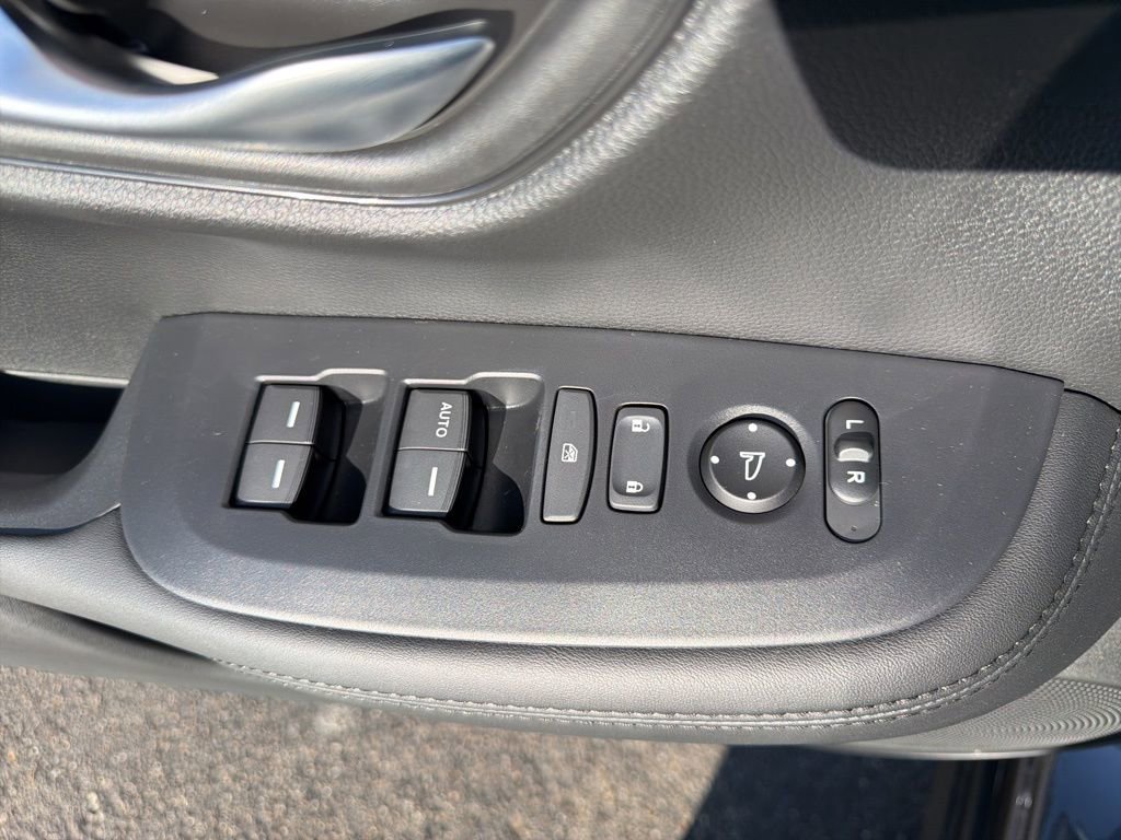 New 2026 Honda HR-V LX image 25