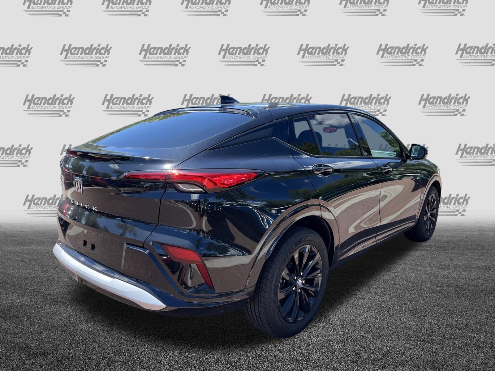 Used 2025 Buick Envista Sport Touring w/ Convenience II Package FWD image 10