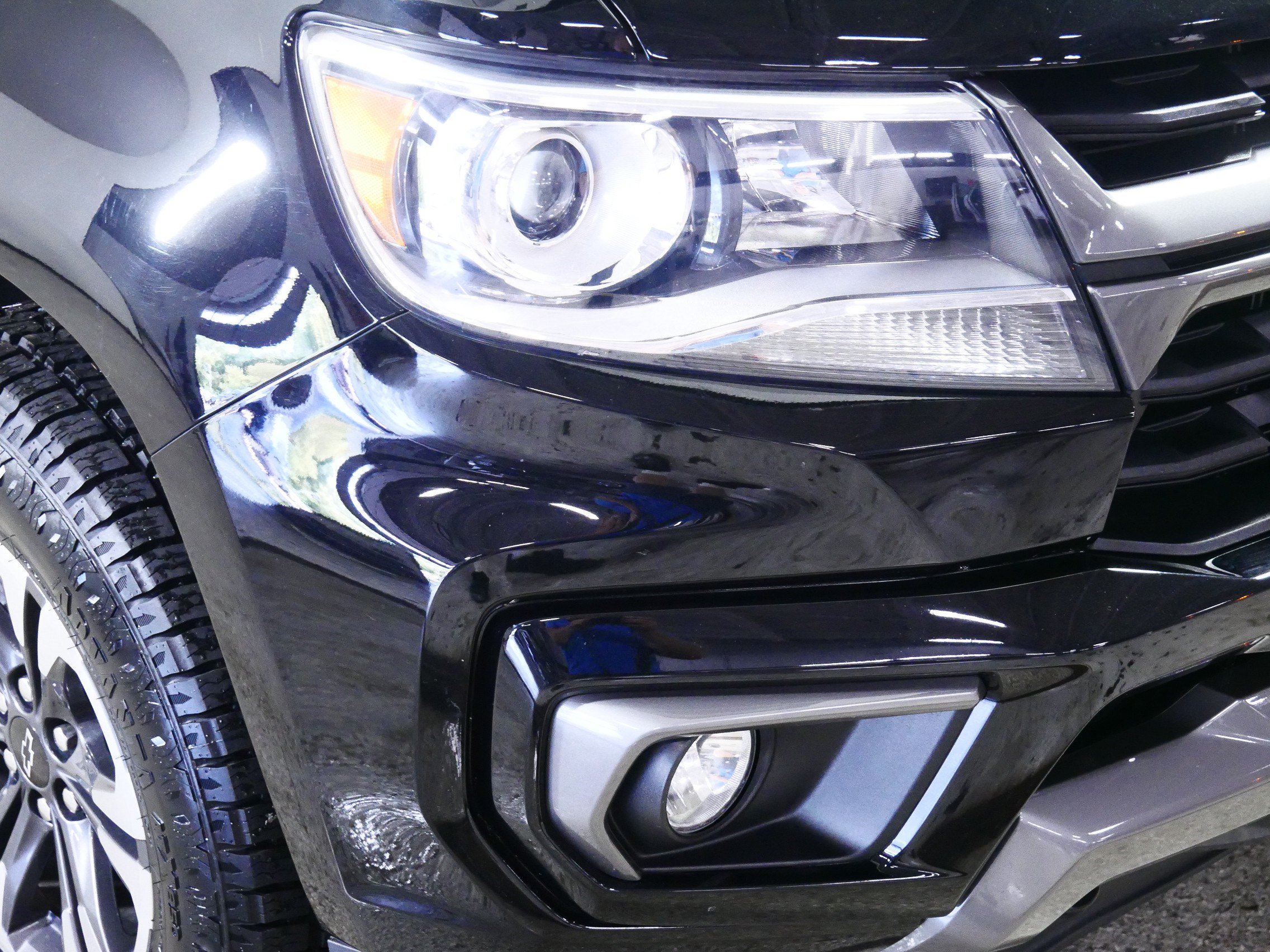 Certified 2021 Chevrolet Colorado Z71 w/ Safety Package AWD/4WD image 16