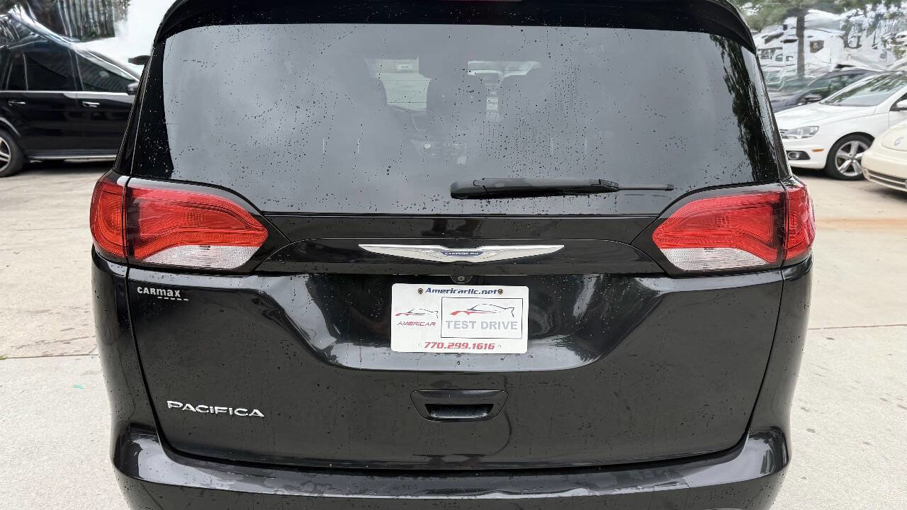 Used 2017 Chrysler Pacifica Touring FWD image 22