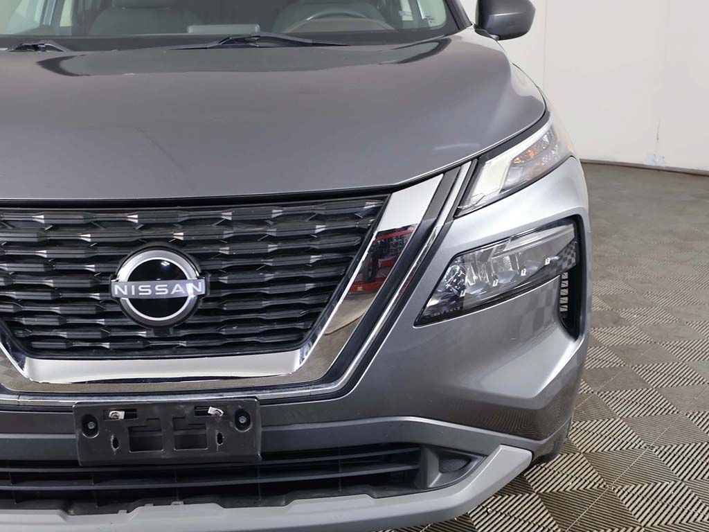 Used 2023 Nissan Rogue S AWD/4WD image 19