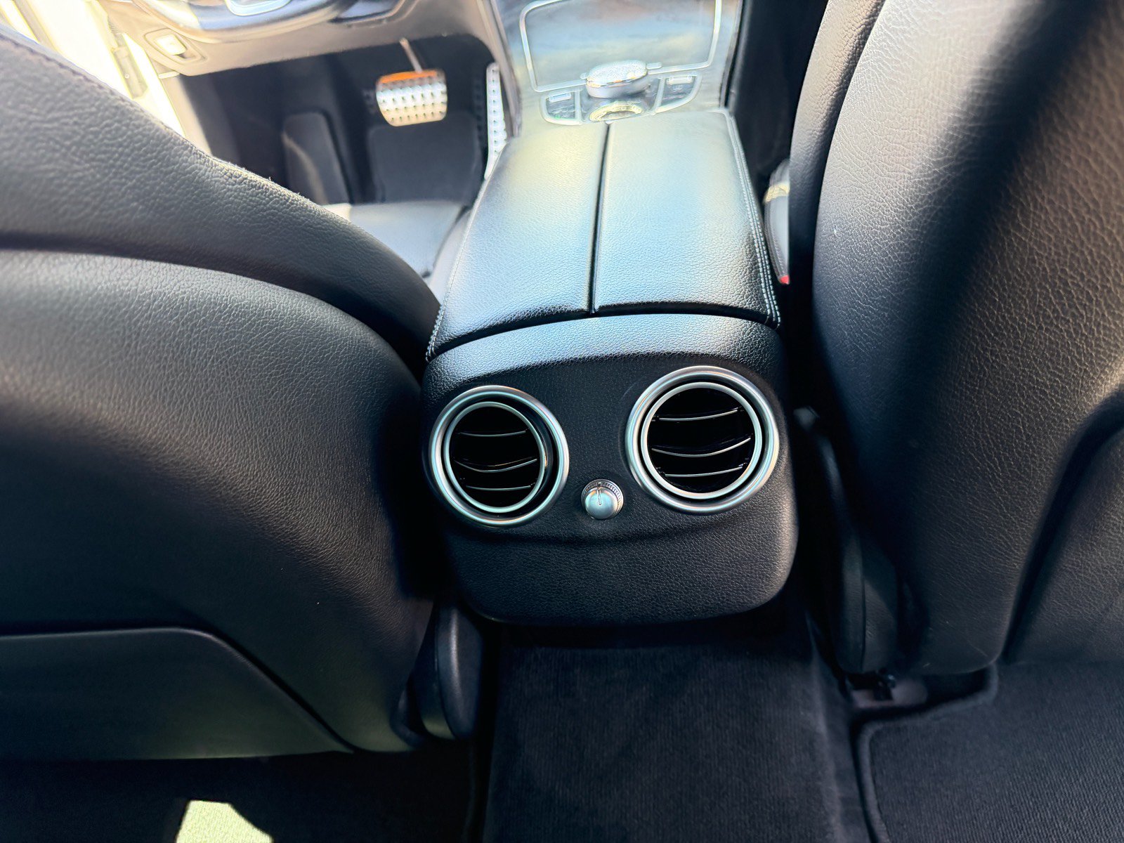 Used 2019 Mercedes-Benz C 300 Sedan image 12